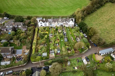 Pear Tree Cottage - Cosy one bedroom Cottage Hotels near Peacocks