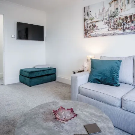 Gower Hideaway - 3 Bed - Ocean Breeze Hotels in Port Eynon