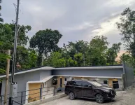 The Canyoneer Inn Hotel dekat Kawasan Falls