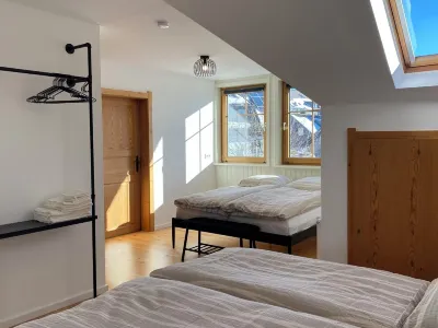 Spacious vacation apartment for up to 8 people, within walking distance of the center.