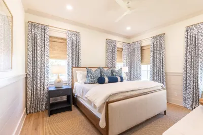 New Prof. Designed Coastal Home, 4BR, 2.5 BA Hotels near Florida State University Coastal and Marine Laboratory