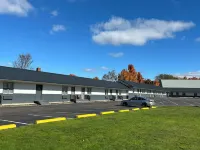 Glengarry Extended Stays - parking