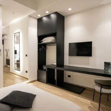 La Banchina Luxury Suites