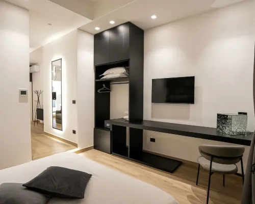 La Banchina Luxury Suites Hotels in Trani