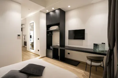 La Banchina Luxury Suites Отели рядом с достопримечательностью «Republic square»