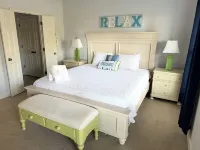 New Listing 2BR/2BA/Walk-In Shower/Sofa Bed/Sleeps 7/WiFi/Porch/Pool/Hot Tub Hotels near Shipyard Beach Access