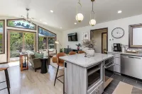 Modern Luxury Retreat - 2 Br/1BA - Minutes from Downtown