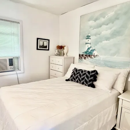 East End Retreat, Steps to the beach! NoFo LI - Monthly Rentals Available