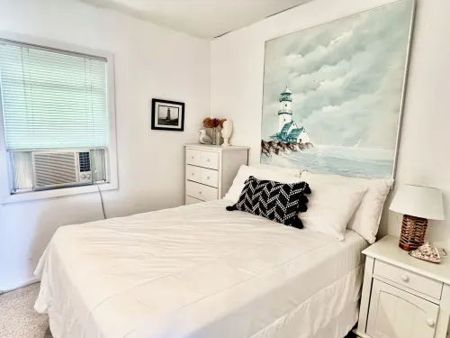 East End Retreat, Steps to the beach! NoFo LI - Monthly Rentals Available
