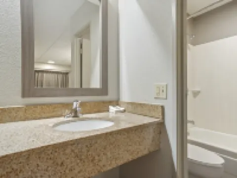 西門羅紅屋頂酒店 西門羅酒店