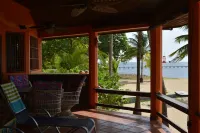 Sea, sand and serenity at Spooky Channel Hotel a Sandy Bay