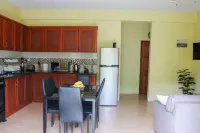 Cozy Single Apartment Hotels in Degazon