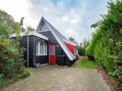 Sandepark 151 Villa for 8-Person with Large Garden Hotels in Callantsoog