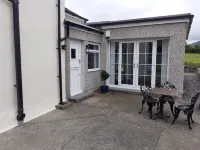 "The Annex" a secret escape on a historic site with stunning views.