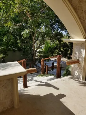 Private Comfortable Apartments 5min from Supermarket & Marina