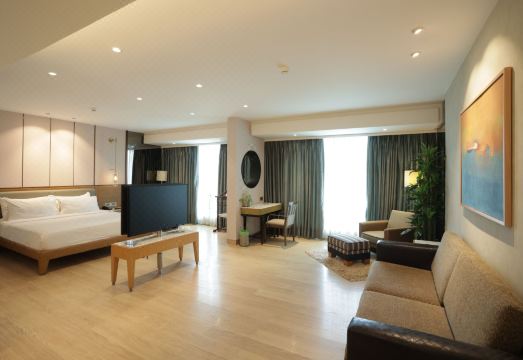 Mirage Hotel 현대적인 객실 내부