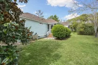 Welcome to Seashells and Sandtraps! The Perfect Oak Island Home w/ Golf Cart! Hotel a Caswell Beach