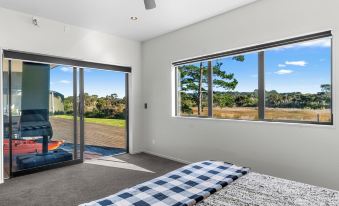 Large Waterfront Mangawhai Holiday Home Enjoy the Beaches