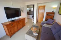 Apartment PLAYA 2 -sea view -2 bedrooms -WiFi -pool