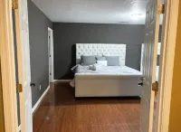 Large Independence House for Families & Groups