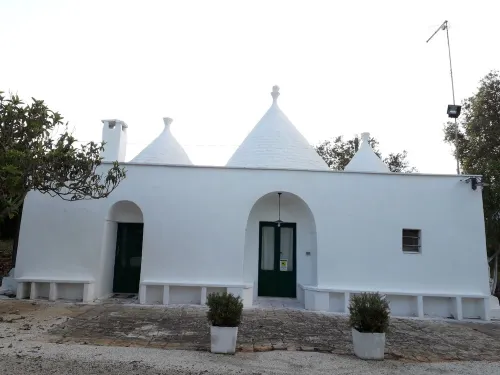 White Trullo Ceglie Messapica