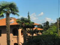 Apartment with Wifi, residential area, the peaceful and flowering of Stresa Hotel a Stresa