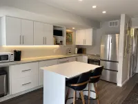 Unit #2 - One Bedroom Condo Downtown Harbor Springs