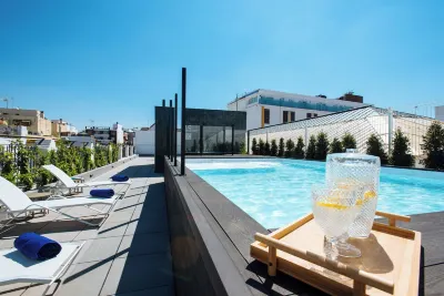 Guadalupe 15 by Magno Apartments فنادق في Metropolitan Area of Seville