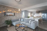 The Island Place, Bol - stunning views spacious seaside apartment Hotels in Bol