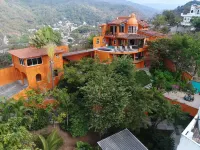 Orange Sunsets, Ocean Views, Lush Landscape, Total Privacy Hotels in 