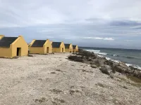 Luxury living, private pool and spectacular views!