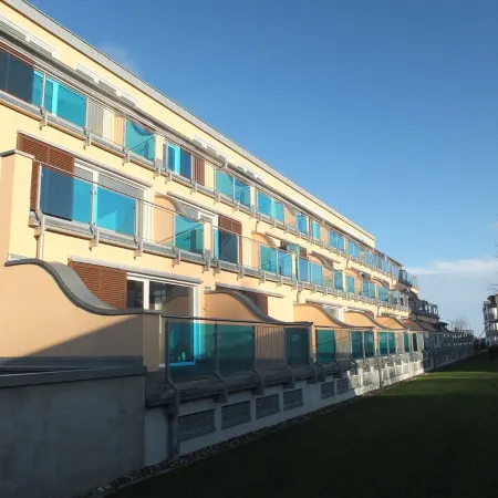 2 rooms apartment in the Kurparkcarree, with elevator to the 1st floor, beach distance 80m