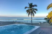 Luxury Beachfront Condo at Icon VallartaCharming one bedroom on the 24th floor! - Bungalows