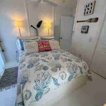Ocean View, Sleeps 8, SUP, Beach Toys Rooms