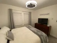 Blueberry Biscuit Home - Jelly Bean Row 세인트존스 국제공항 주변 호텔