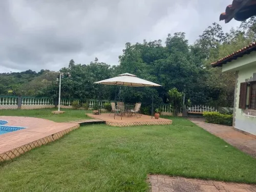 Beautiful farm with stunning views located in a charming and beautiful condominium. Hotels in Sao Roque