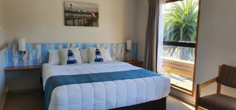 阿卡羅阿海濱汽車旅館