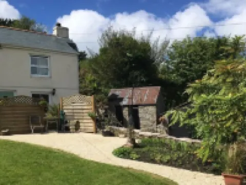 Longview Cottage Hotels in Treverbyn