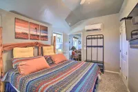 Updated Cabin w/ Fire Pit - 1 Mile from Downtown! - Maalaistalo