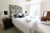 Dolau Farmhouse Hotels in Lampeter