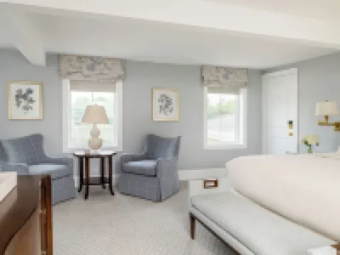 The Oaks Waterfront Hotels in Easton