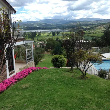 Miravalle Suites