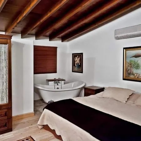 Kamarca House Hotel