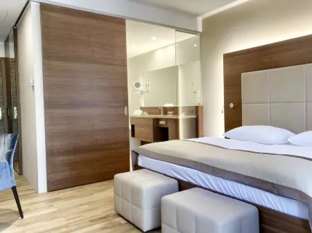 Schlosspark Mauerbach - Adults Only Отели рядом с достопримечательностью «AIT Austrian Institute of Technology GmbH»