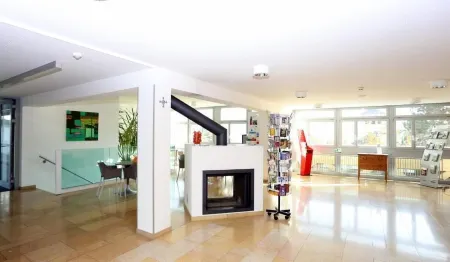 Maison st-françois Отели рядом с достопримечательностью «La Cave»