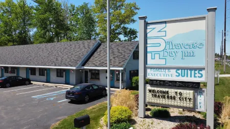 Traverse Bay Inn