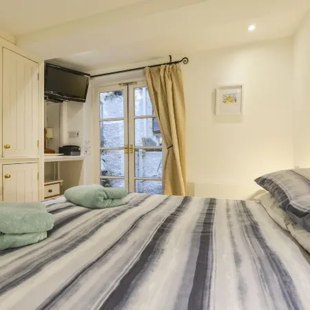 Chough Cottage Отели в г. Торпойнт