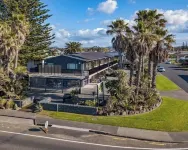 Orewa Beachcomber Hotels in Orewa