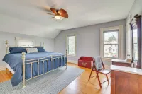 Charming Home: 3 Blocks to Winona State University - Wifi