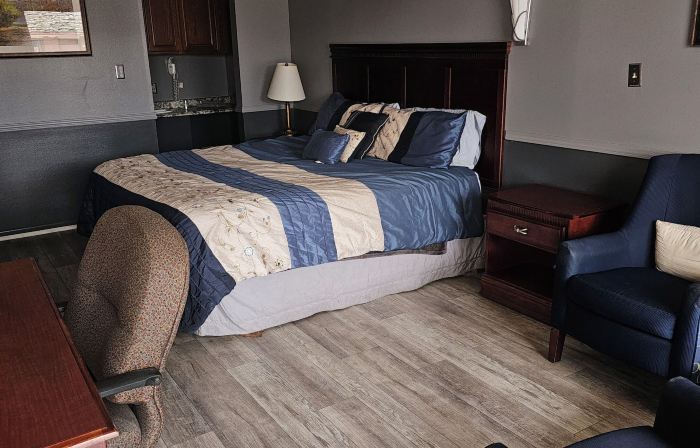 Blue Spruce Motel